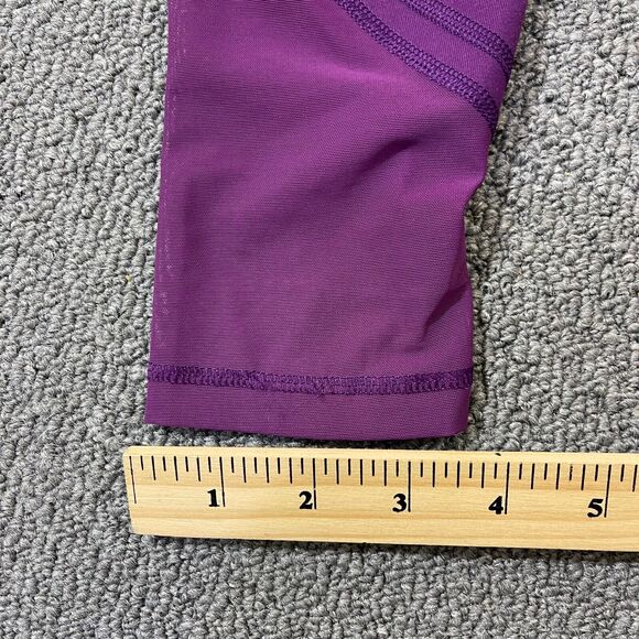 Victorias Secret Sport Knockout Capri Leggings Mesh Pockets Berry Size XS - Picture 7 of 14